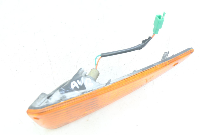 photo de CLIGNOTANTE ANTERIORE SINISTRA HONDA SCV LEAD 100 (2003 - 2007)