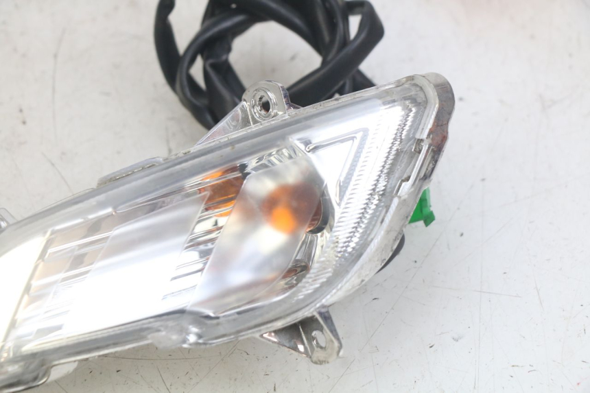 photo de CLIGNOTANTE ANTERIORE SINISTRA PEUGEOT TWEET 4T 50 (2018 - 2020)