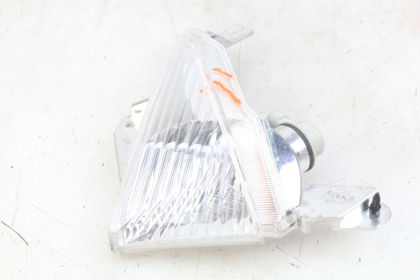 photo de CLIGNOTANTE ANTERIORE SINISTRA YAMAHA X-MAX XMAX 125 (2010 - 2014)