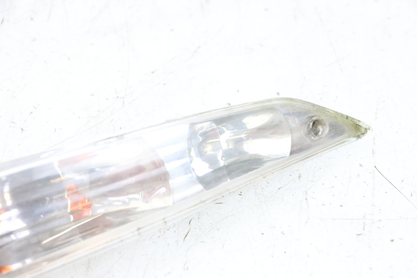 photo de CLIGNOTANTE ANTERIORE SINISTRA PIAGGIO ZIP 2T 50 (2009 - 2019) - Caratteristiche distintive