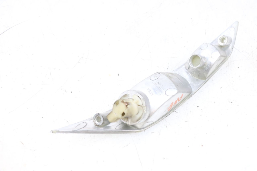 photo de CLIGNOTANTE ANTERIORE SINISTRA PIAGGIO ZIP 2T 50 (2009 - 2019) - Dettagli dei punti di fissaggio