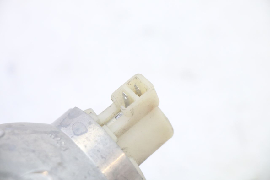 photo de CLIGNOTANTE ANTERIORE SINISTRA PIAGGIO ZIP 4T 50 (2018 - 2020) - Dettagli dei punti di fissaggio