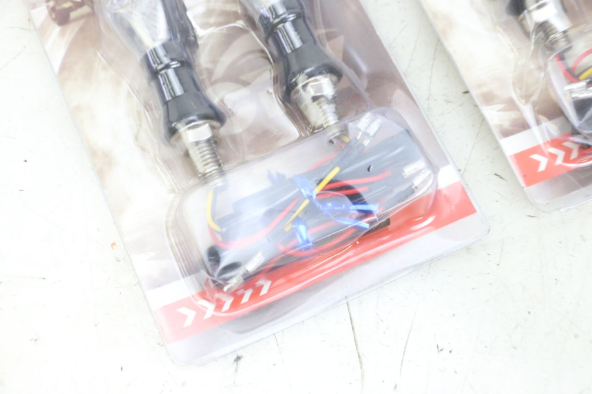 photo de FRECCE ANTERIORE SUZUKI GSF S BANDIT 600 (2000 - 2004) - Zoom sullo stato d'uso