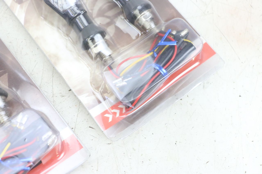 photo de FRECCE ANTERIORE SUZUKI GSF S BANDIT 600 (2000 - 2004) - Altra angolazione