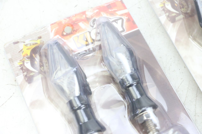 photo de FRECCE ANTERIORE SUZUKI GSF S BANDIT 600 (2000 - 2004) - Vista d'insieme del prodotto