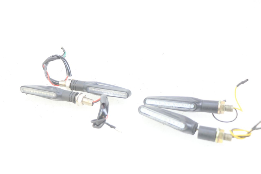 photo de CLIGNOTANTE ANTERIORE KEEWAY TX 50 (2008 - 2015)