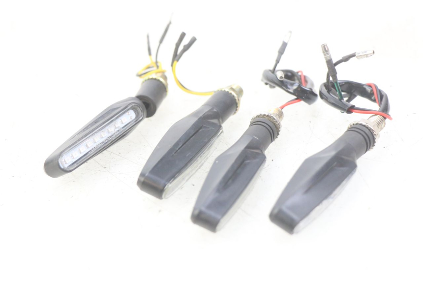photo de CLIGNOTANTE ANTERIORE KEEWAY TX 50 (2008 - 2015)
