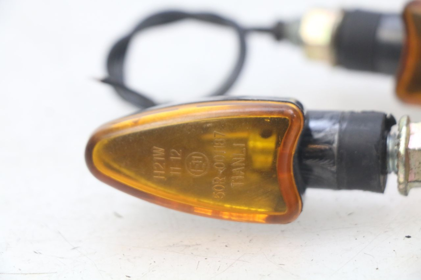 photo de FANALE ANTERIORE PEUGEOT LUDIX 50 (2008 - 2017)