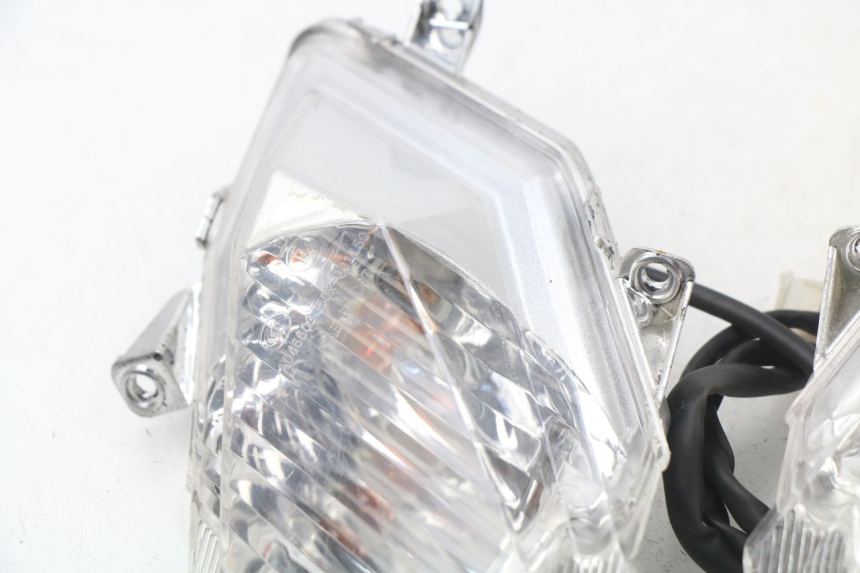 photo de FANALE ANTERIORE RAZZO STEED 125 (2012 - 2018)