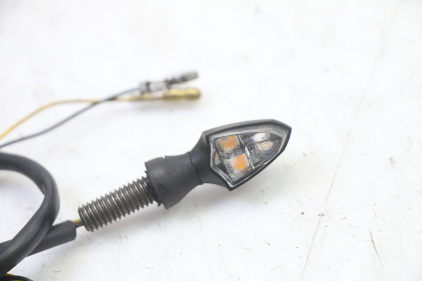 photo de FRECCE ANTERIORE SUZUKI SV S 650 (2003 - 2009)