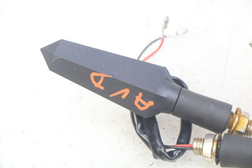 photo de FANALE ANTERIORE MOTRAC URBAN 4T 50 (2016 - 2024) - Primo piano tecnico