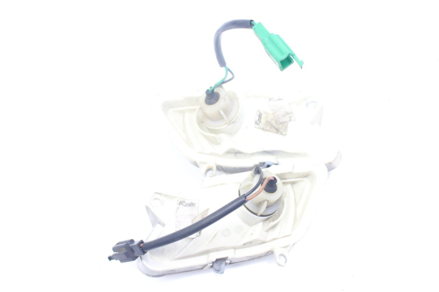 photo de CLIGNOTANTE ANTERIORE YAMAHA XMAX X-MAX 125 (2006 - 2009)