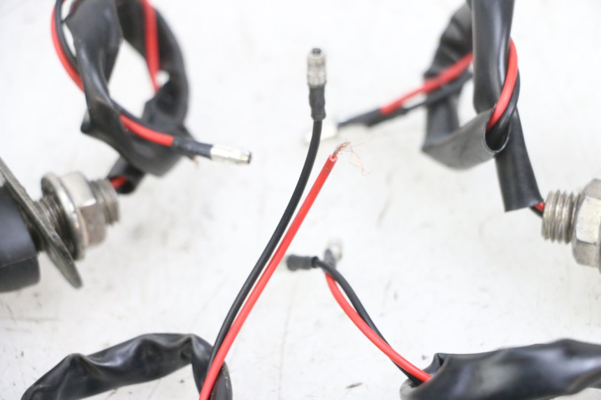 photo de FRECCE ANTERIORE KAWASAKI ZR 7 750 (1999 - 2001) - Altra vista dell'articolo