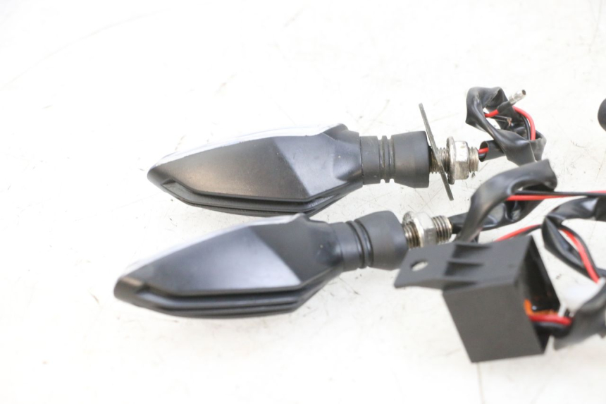 photo de FRECCE ANTERIORE KAWASAKI ZR 7 750 (1999 - 2001) - Vista d'insieme del prodotto