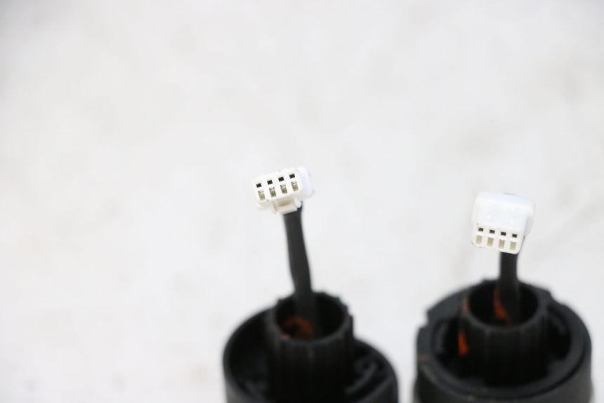 photo de FRECCE ANTERIORE SEGWAY NINEBOT ZT3 PRO 1