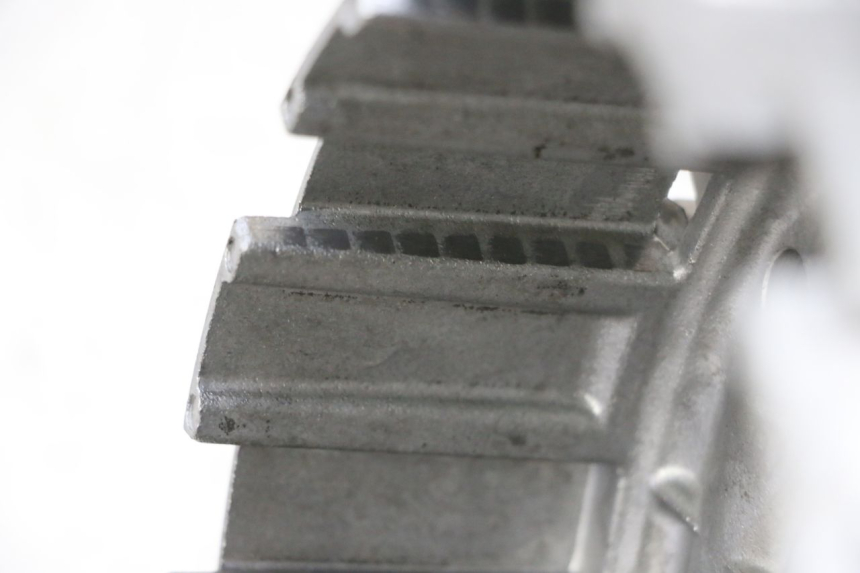 photo de CAMPANA FRIZIONE YAMAHA FJR ABS 1300 (2006 - 2012) - Primo piano tecnico