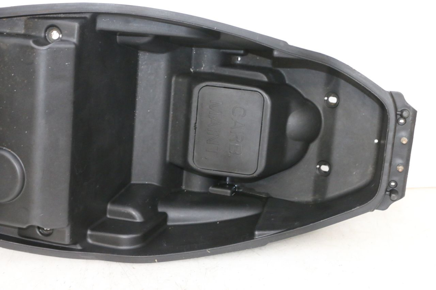 photo de Bauletto sella KYMCO AGILITY CITY 4T 50 (2008 - 2016) - Stato della superficie e materiale