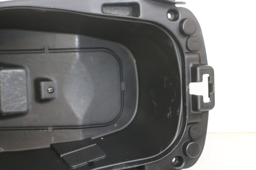 photo de COFANO SELLA PEUGEOT DJANGO 4T 50 (2014 - 2019) - Stato della superficie e materiale