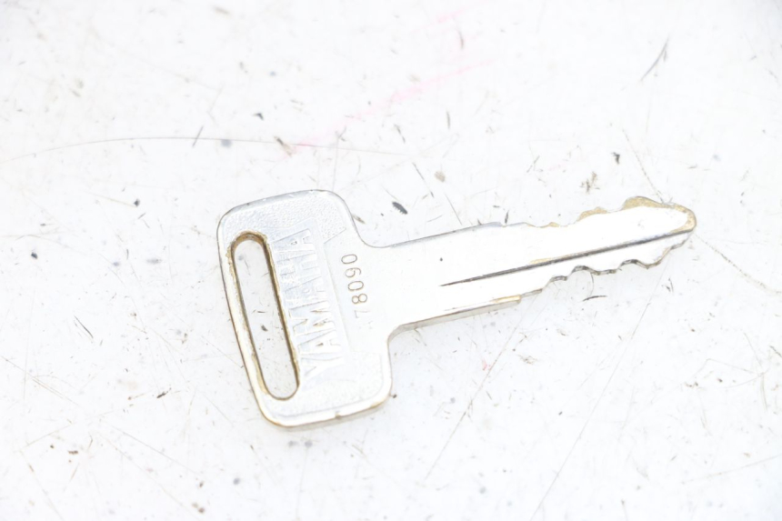 photo de COFANO SELLA YAMAHA FJR ABS 1300 (2006 - 2012) - Stato della superficie e materiale