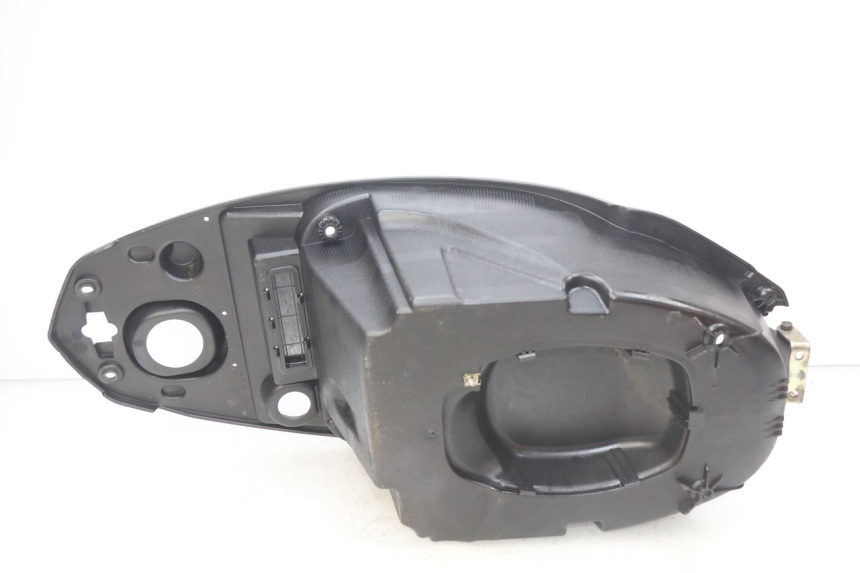 photo de COFANO SELLA PEUGEOT KISBEE 2T 50 (2010 - 2017)