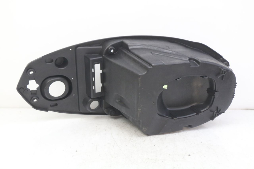 photo de COFANO SELLA PEUGEOT KISBEE 2T 50 (2010 - 2017)