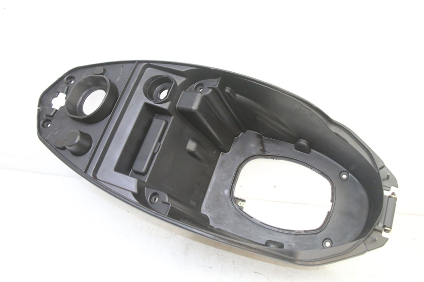 photo de COFANO SELLA PEUGEOT KISBEE 2T 50 (2010 - 2017)