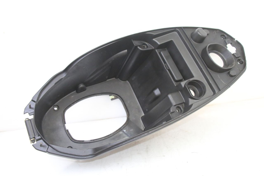 photo de COFANO SELLA PEUGEOT KISBEE 2T 50 (2010 - 2017)