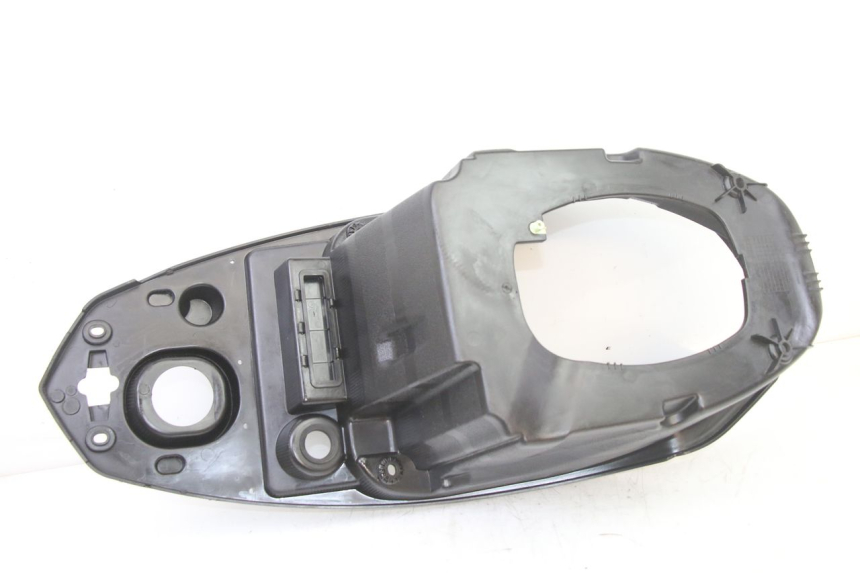 photo de COFANO SELLA PEUGEOT KISBEE 2T 50 (2010 - 2017)