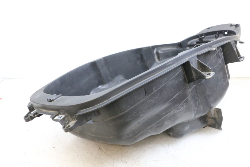 photo de SOTTOSELLA PIAGGIO MP3 HPE 350 (2018 - 2020) - Stato della superficie e materiale