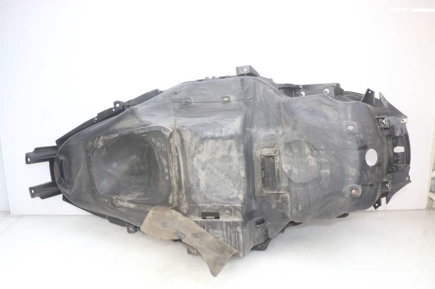 photo de COFANO SELLA PIAGGIO MP3 LT 300 (2010 - 2016) - Dettagli dei punti di fissaggio