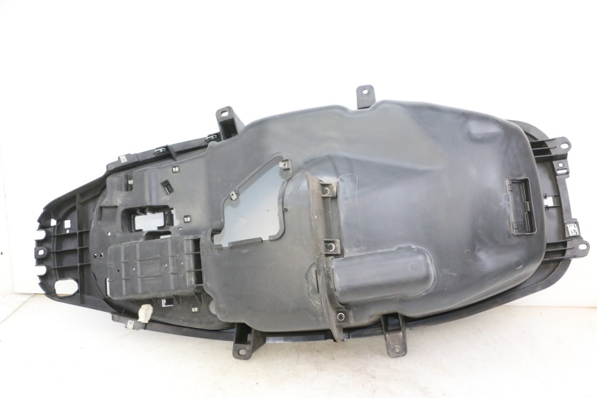 photo de SOTTOSELLA PIAGGIO MP3 500 (2014 - 2016)