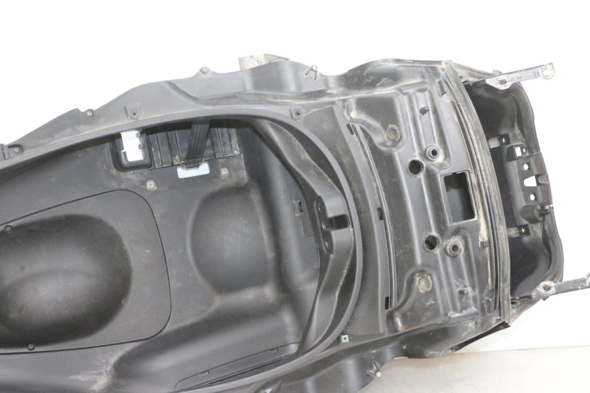 photo de SOTTOSELLA PIAGGIO MP3 RL 250 (2006 - 2010) - Vista d'insieme del prodotto