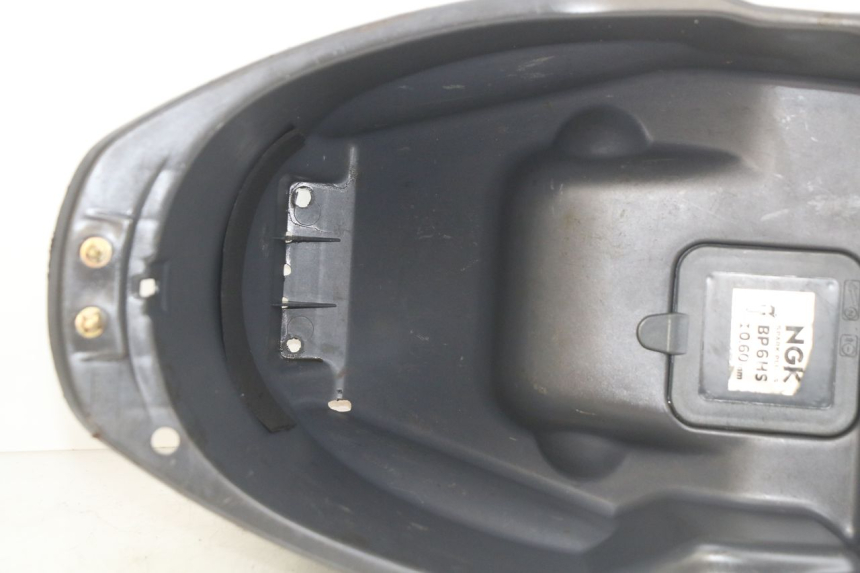 photo de SCATOLA SELLA PEUGEOT SV 125 (1991 - 1994)