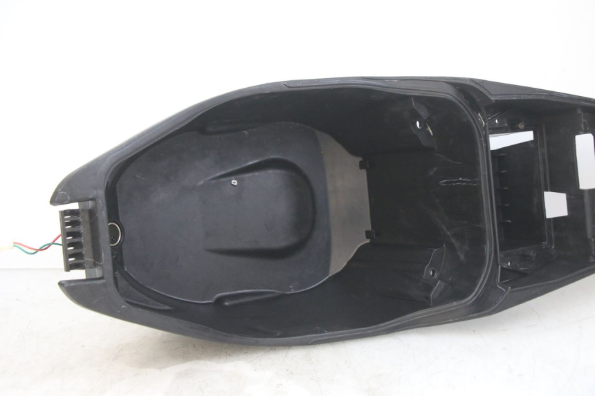 photo de COFANO SELLA PEUGEOT SPEEDFIGHT 4 4T 50 (2015 - 2019)