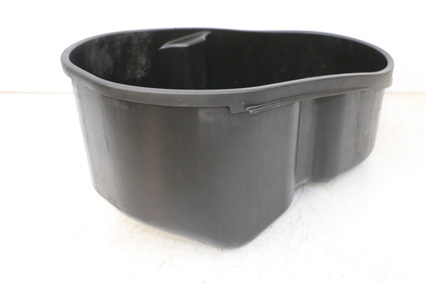 photo de SOTTOSELLA PIAGGIO VESPA GTS SUPER IE 125 (2009 - 2016) - Zoom sullo stato d'uso