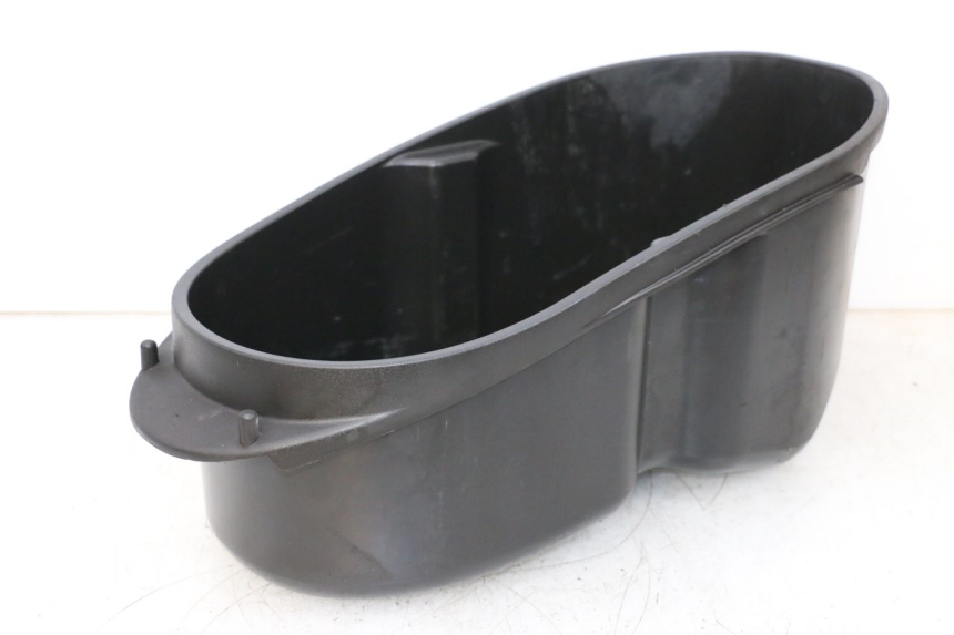 photo de SOTTOSELLA PIAGGIO VESPA GTS SUPER IE 125 (2009 - 2016) - Primo piano tecnico