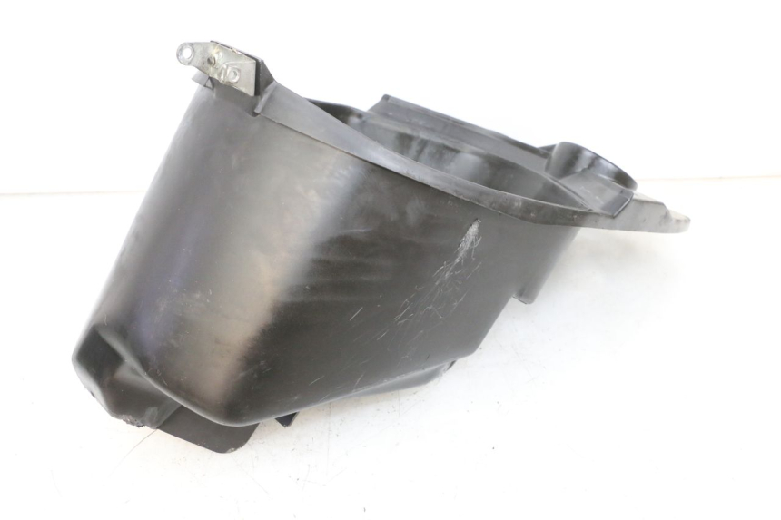 photo de SOTTOSELLA PEUGEOT VIVACITY 100 (1999 - 2008) - Primo piano tecnico