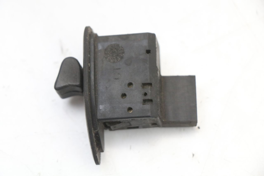 photo de COMANDO FRECCE PIAGGIO FLY 2T 50 (2004 - 2017) - Zoom sullo stato d'uso