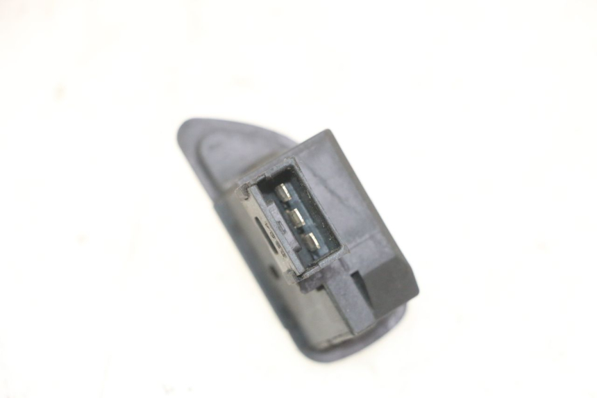 photo de COMMUTATORE FRECCE PIAGGIO IE MP3 YOURBAN 300 (2011 - 2016)