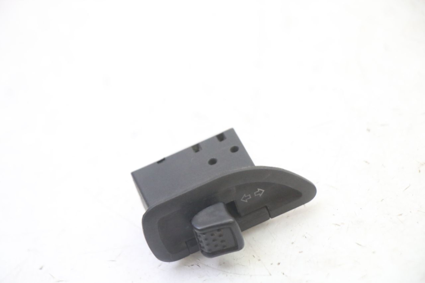 photo de COMANDO FRECCE PIAGGIO LIBERTY 4T 50 (2009 - 2015)