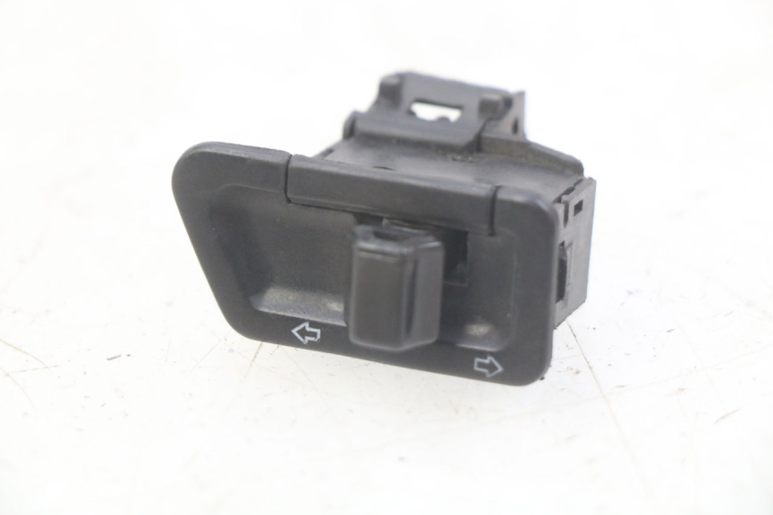 photo de COMANDO FRECCE PEUGEOT TWEET 125 (2010 - 2017)