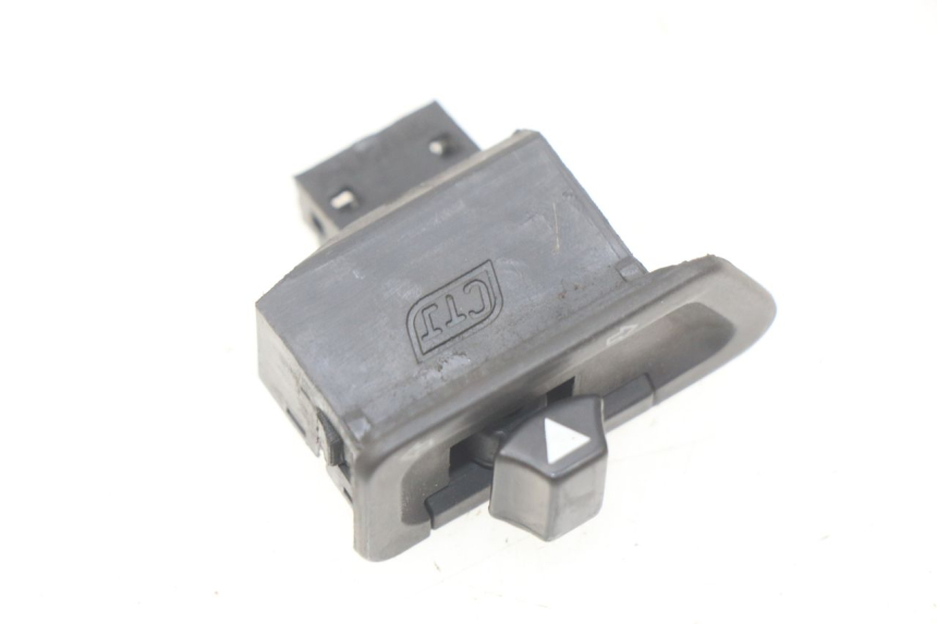 photo de COMANDO FRECCE PEUGEOT TWEET 4T 50 (2018 - 2020)