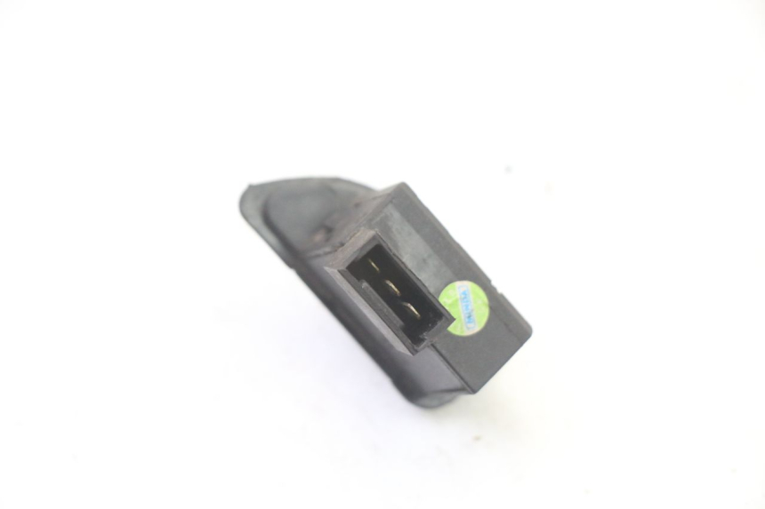 photo de COMMUTATORE FRECCE PEUGEOT VIVACITY 50 (2004 - 2009)