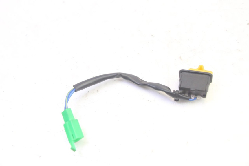 photo de COMMUTATORE SPEGNIMENTO  SYM FIDDLE 3 III 125 (2014 - 2020) - Altra angolazione