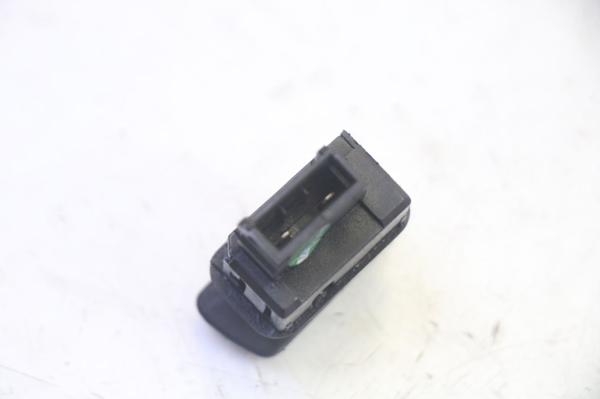 photo de COMMUTATORE ACCENSIONE PIAGGIO MP3 RL 250 (2007 - 2010)