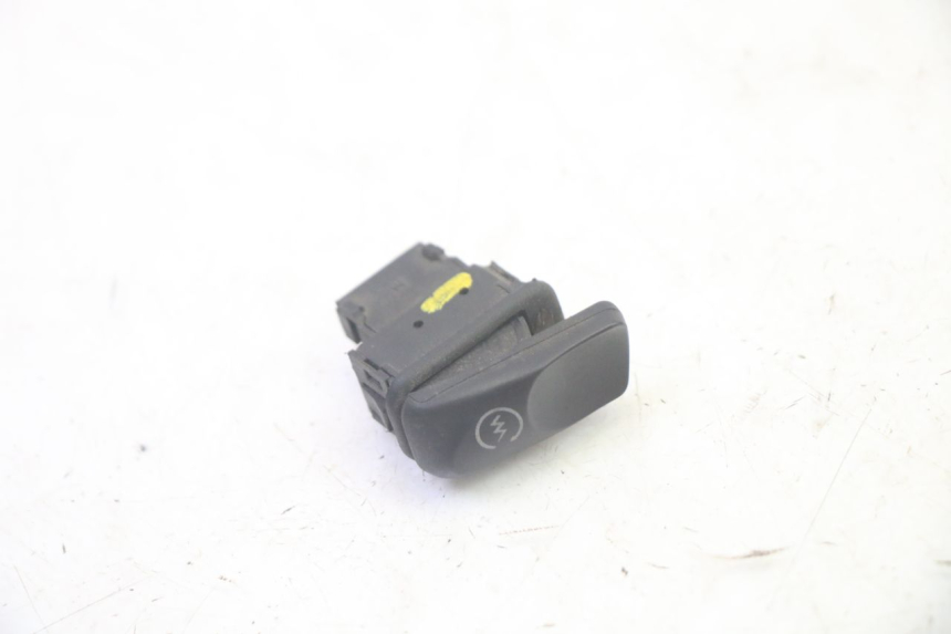 photo de COMMUTATORE ACCENSIONE PIAGGIO MP3 500 (2016 - 2018) - Vista principale