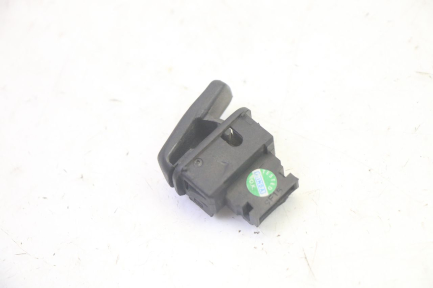 photo de COMMUTATORE ACCENSIONE PIAGGIO MP3 RL 250 (2007 - 2010) - Zoom sullo stato d'uso
