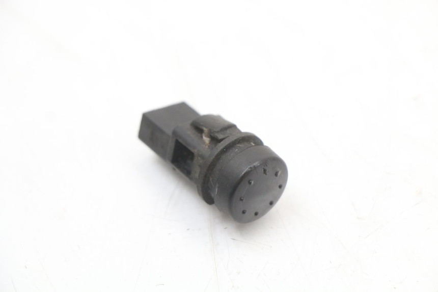photo de COMMUTATORE ACCENSIONE PIAGGIO FLY 4T 50 (2004 - 2010)