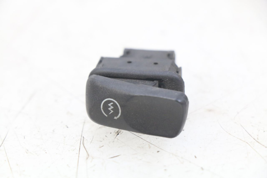 photo de COMMODO AVVIAMENTO PIAGGIO VESPA GTS SUPER IE 125 (2009 - 2016)