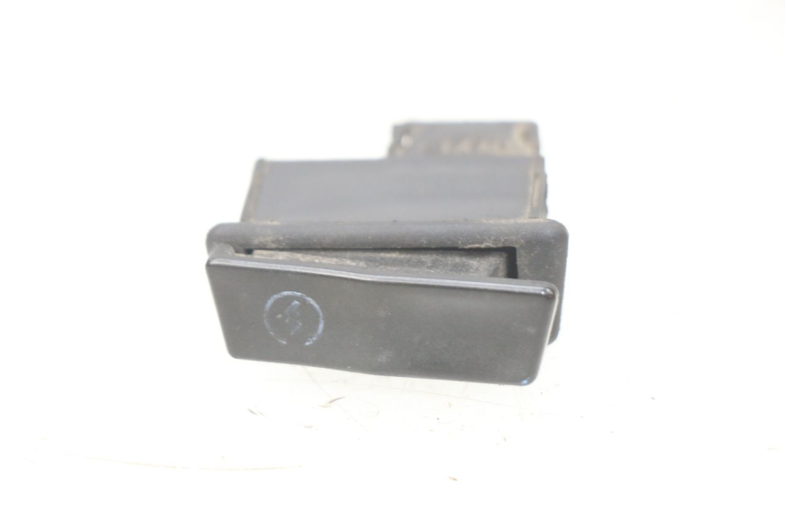 photo de COMMODO AVVIAMENTO YIYING YY50QT-10 50 (2007 - 2022)